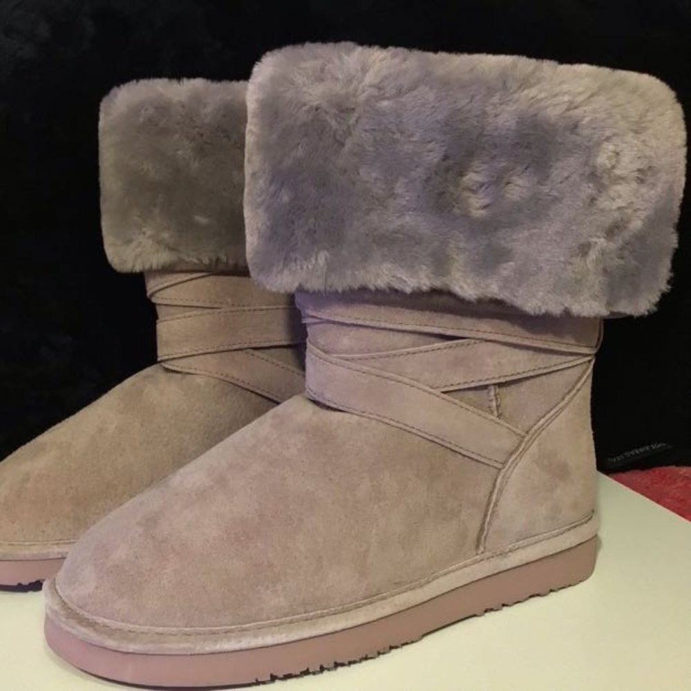 Lamo women's tall grey Savoy style fur boot